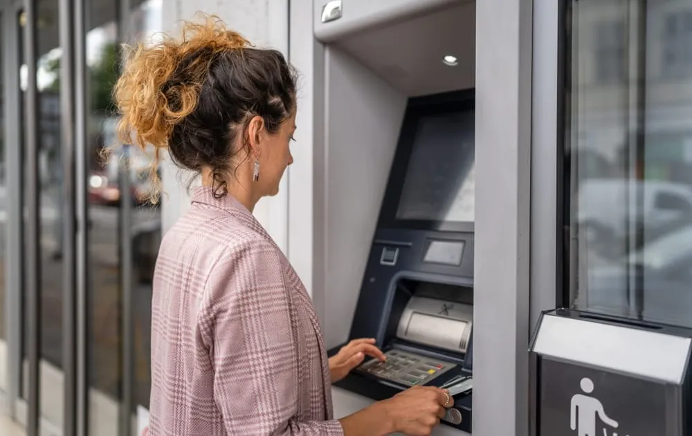 High-Yield Savings vs. Money Market vs. CDs: Where to Keep Your Cash in 2026